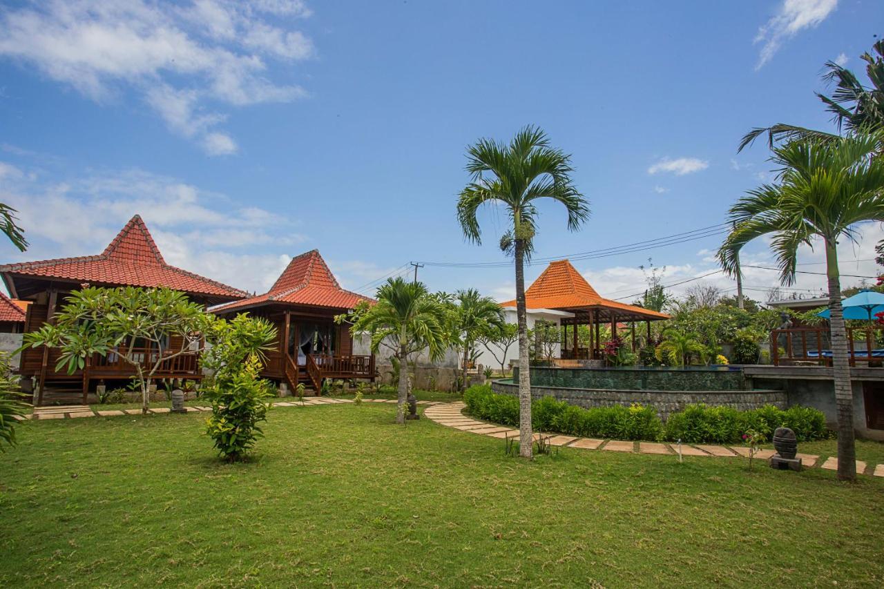 Pondooks Joglo Hotel Nusa Lembongan